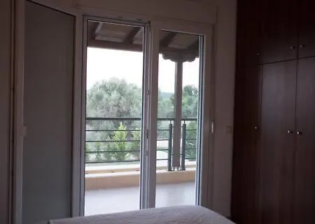 Villa Paliouri Luxury With Beautiful Patio & Sea View *