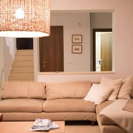 Paliouri Luxury With Beautiful Patio & Sea View *